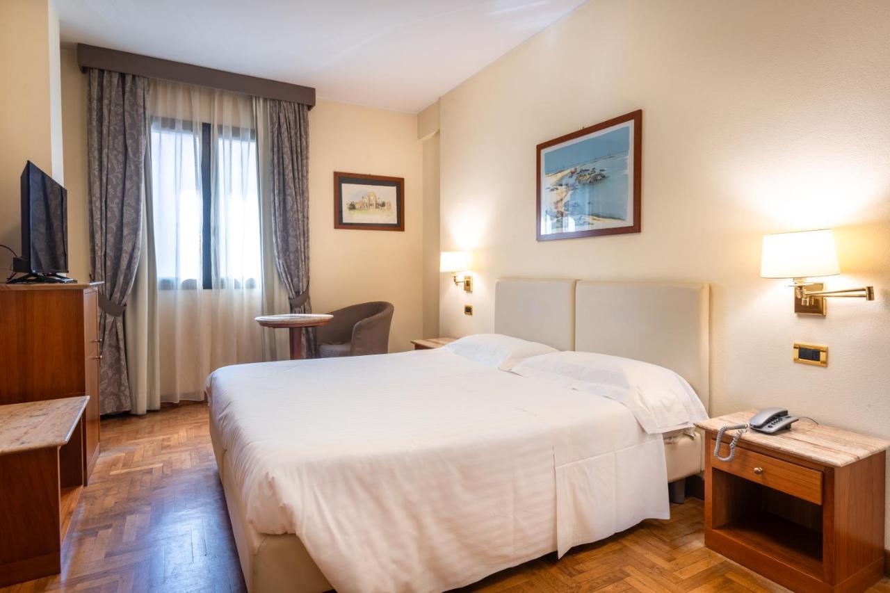 Hotel Airone Grosseto Buitenkant foto