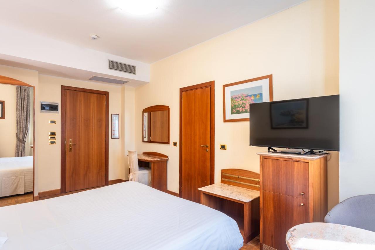 Hotel Airone Grosseto Buitenkant foto