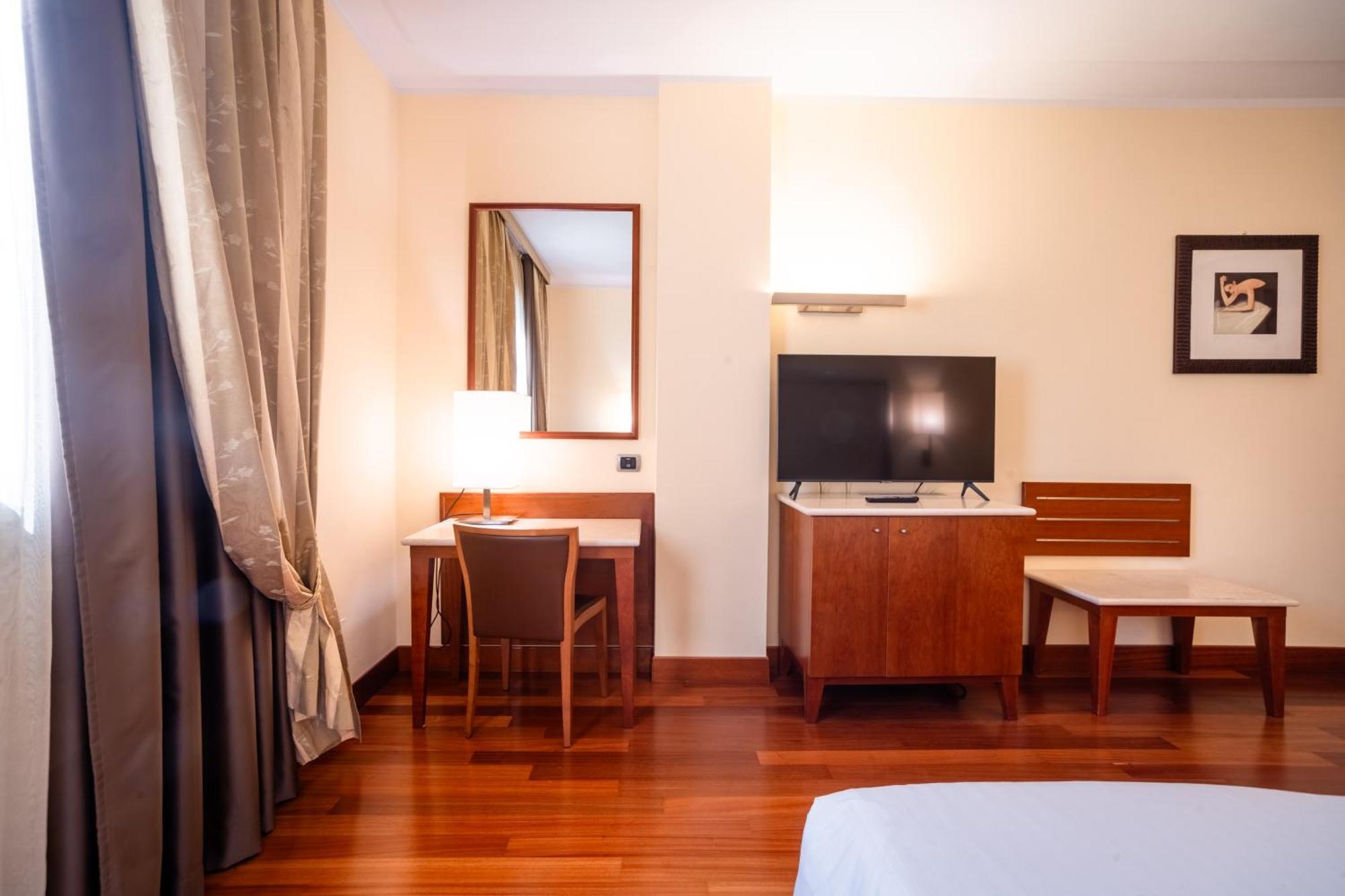 Hotel Airone Grosseto Buitenkant foto