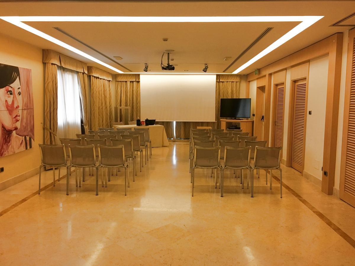 Hotel Airone Grosseto Buitenkant foto